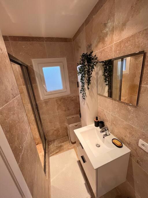 Grand Appartement 3 Chambres A 300M De La Plage Сент-Максим Экстерьер фото